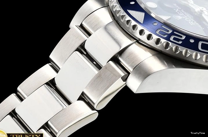 0901 TopPick ROLGMT136A – GMT Master II 981